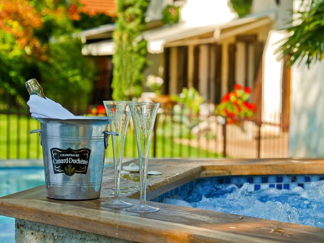 Вилла Le Domaine Du Plantier Saint-Hilaire-de-la-Cote Экстерьер фото